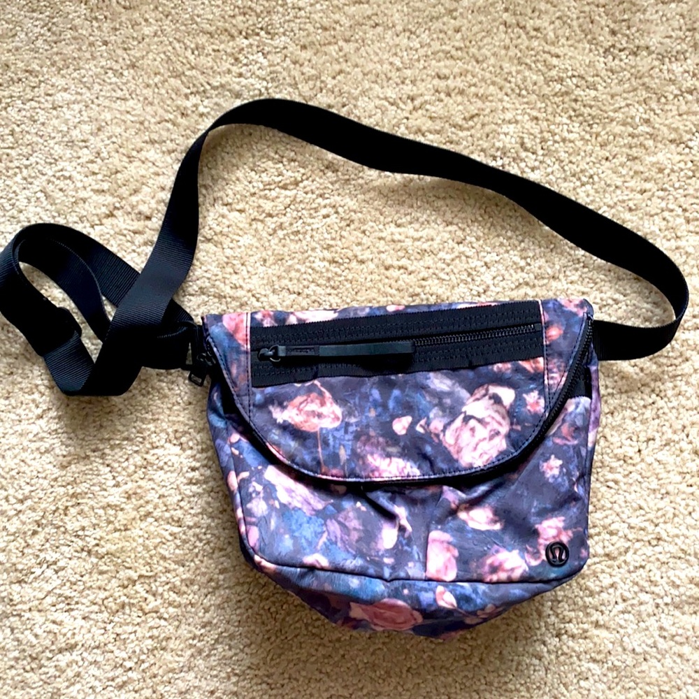 Lululemon All Night Festival Bag 5L